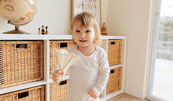 Tips-For-Surviving-A-Small-Living-Space-With-Kids