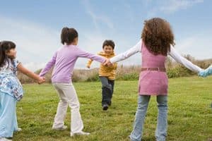 Outdoor-Activities-for-3-5-Year-Olds